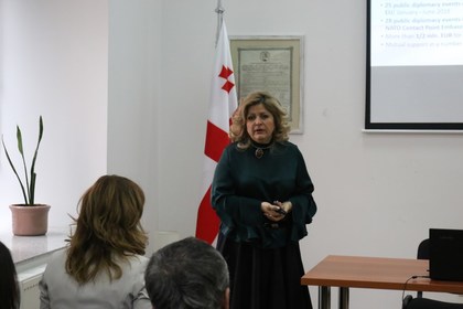 Посланик Десислава Иванова изнесе лекция в  Дипломатическия институт към МВнР на Грузия 